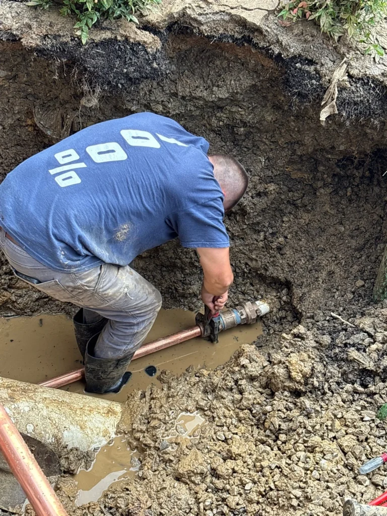 Repairing a burst two inch commercial water main in Antioch