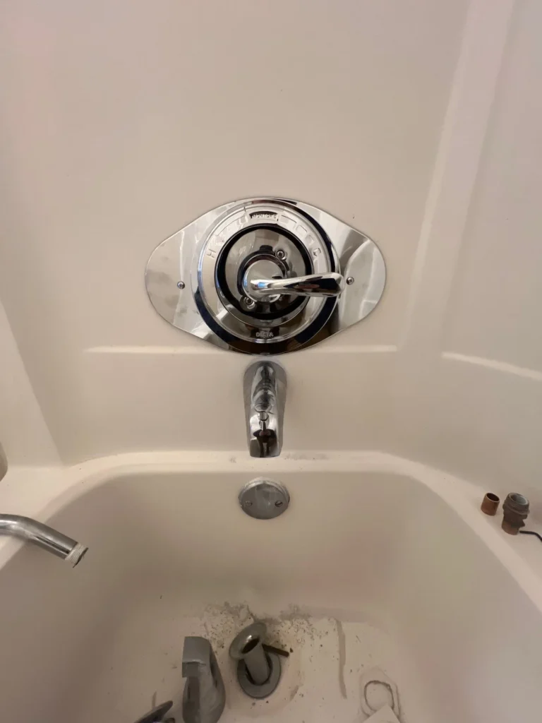 New shower valve and trim fitted in La Vergne